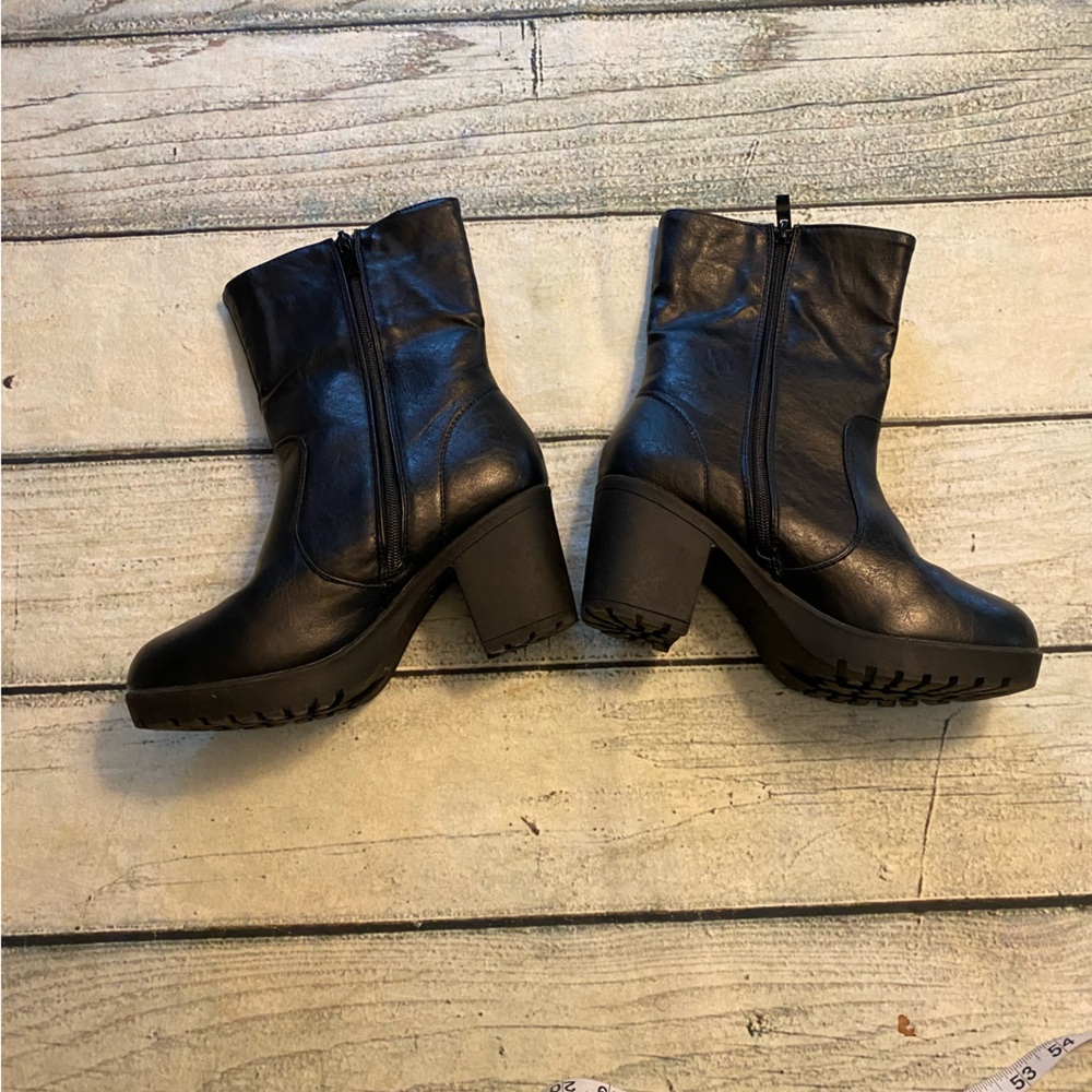 Forever Amazon black chunky platform booties boots. 7.5